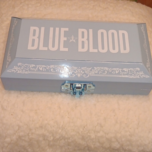 Jeffree Star Other - Jeffree Star Blue Blood Eyeshadow Palette